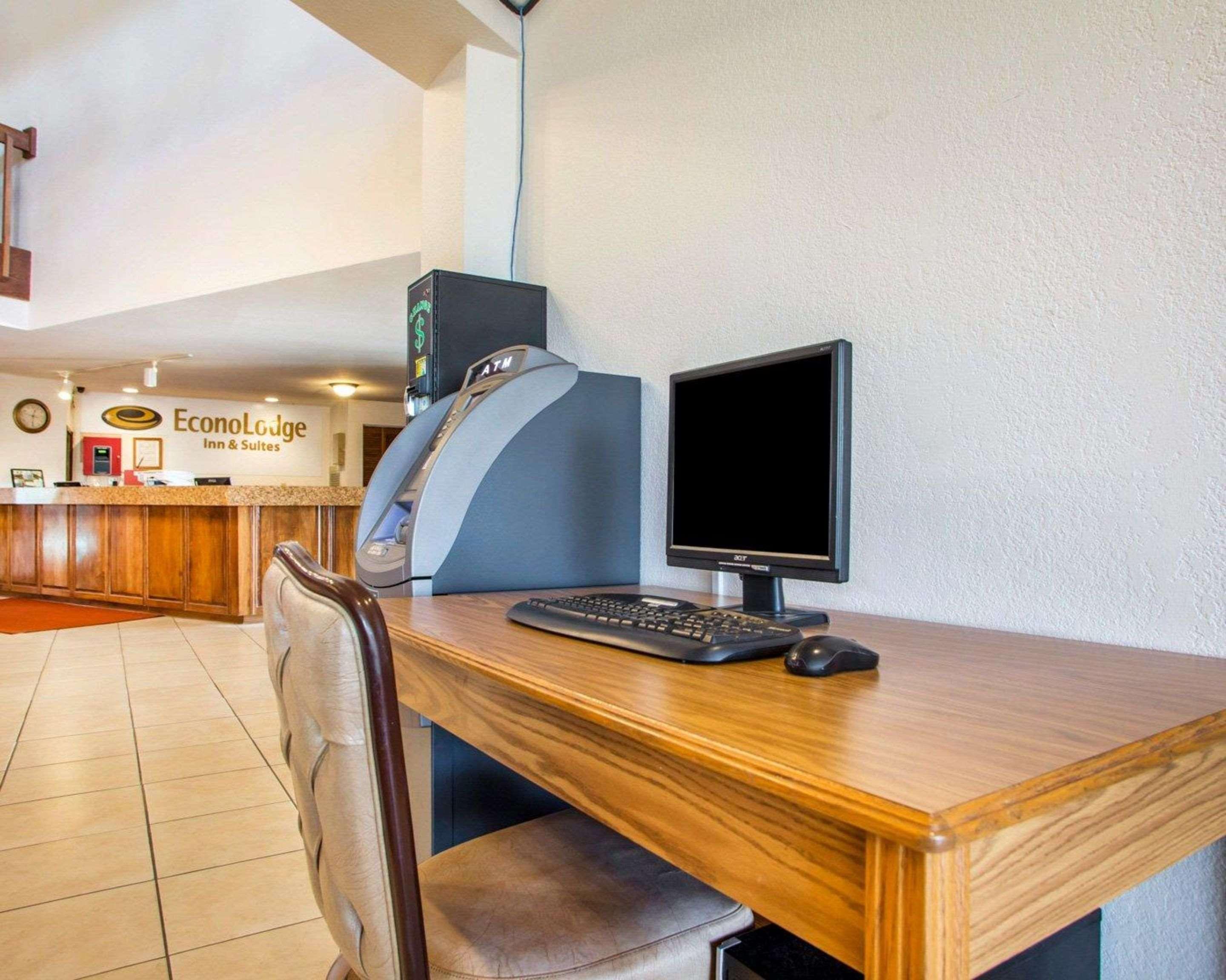 University Inn & Suites Stevens Point Eksteriør billede