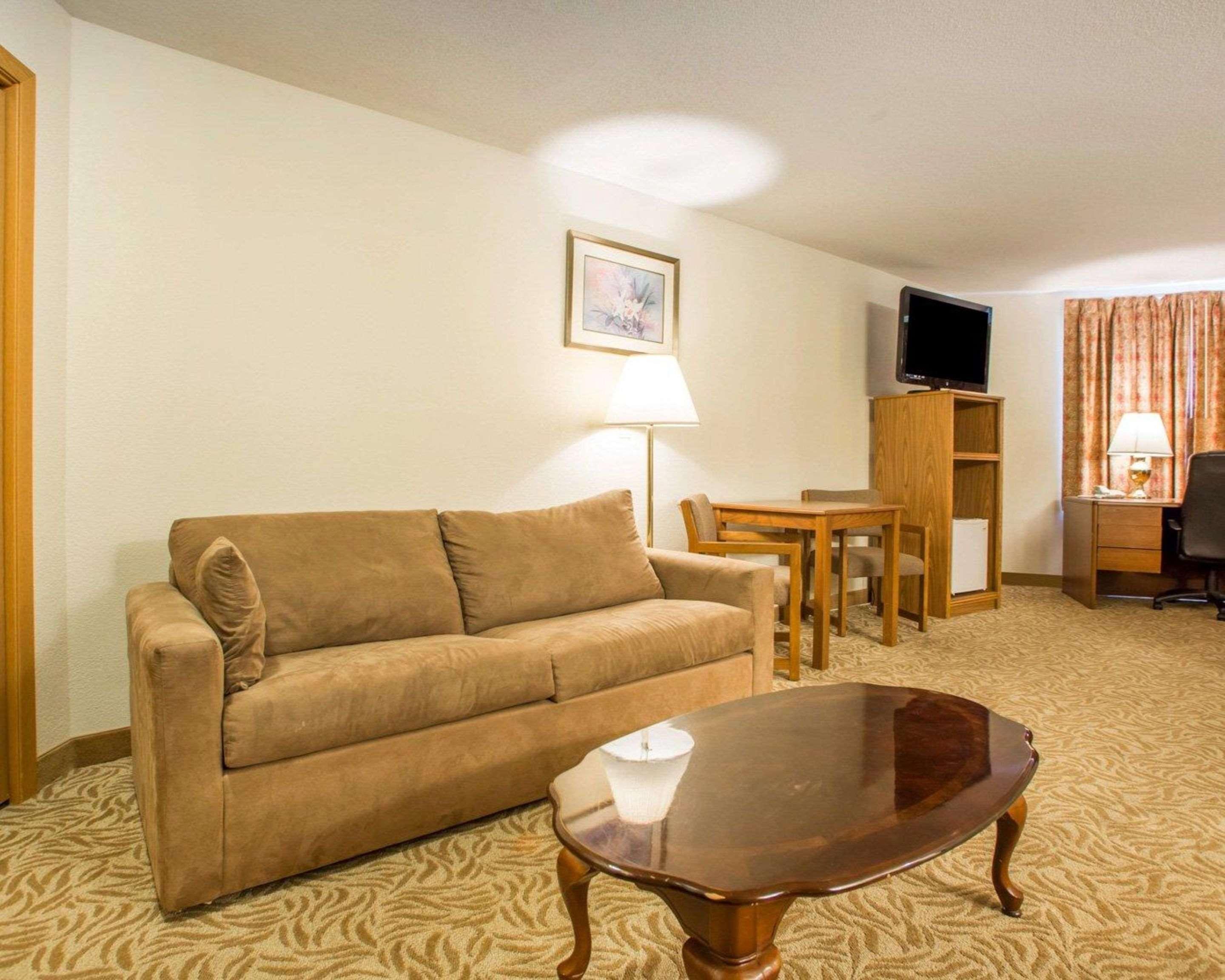 University Inn & Suites Stevens Point Eksteriør billede