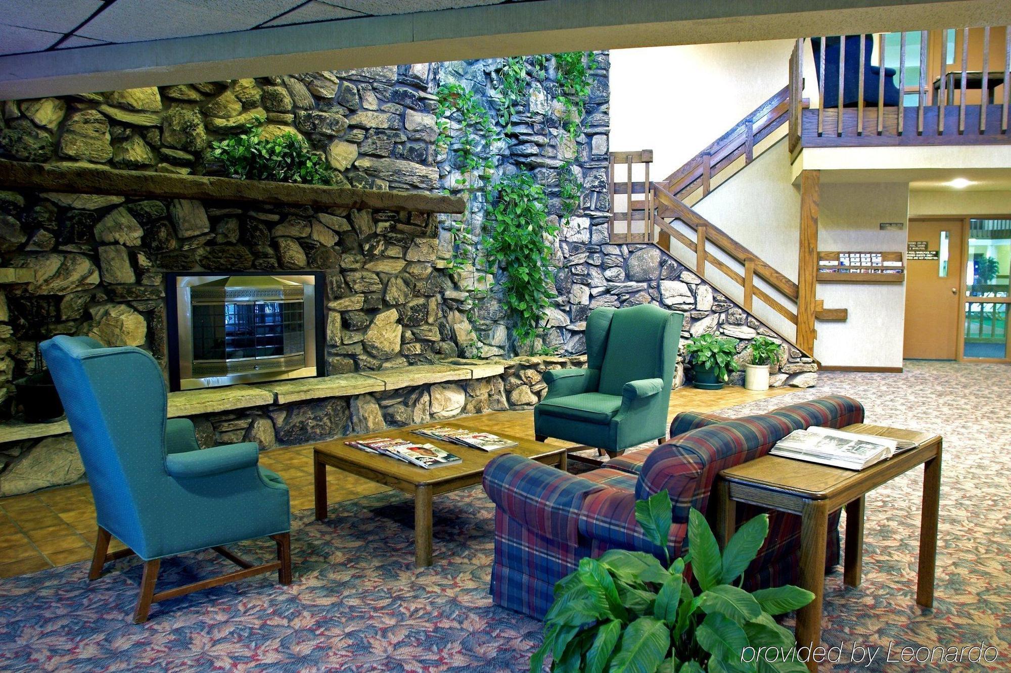 University Inn & Suites Stevens Point Eksteriør billede