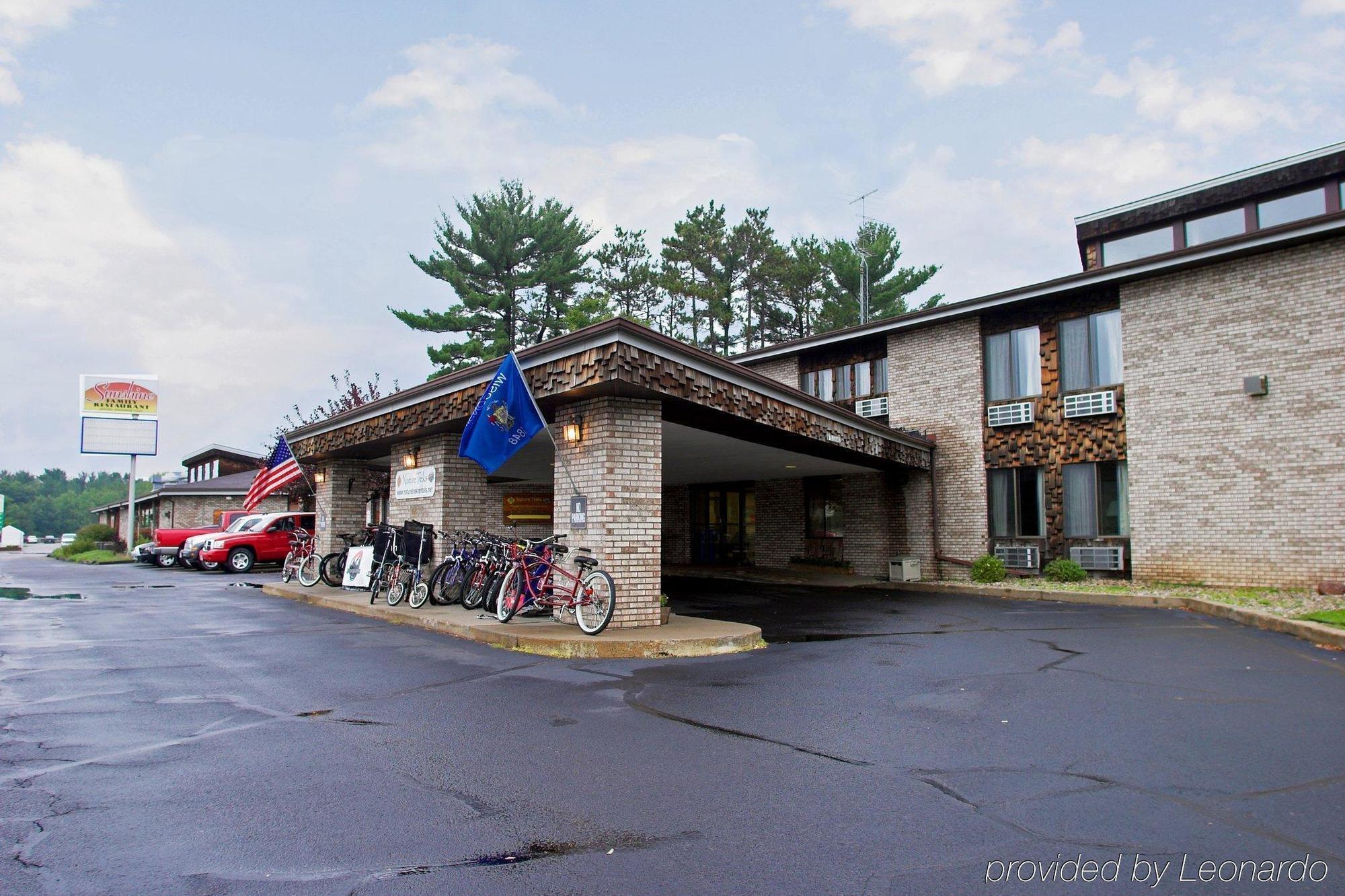 University Inn & Suites Stevens Point Eksteriør billede
