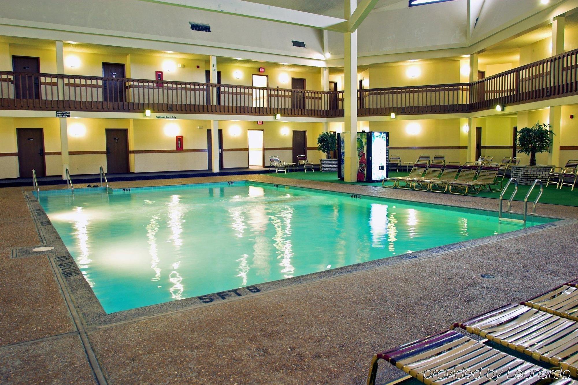 University Inn & Suites Stevens Point Eksteriør billede