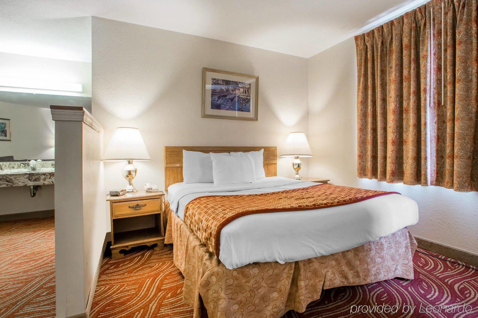 University Inn & Suites Stevens Point Eksteriør billede