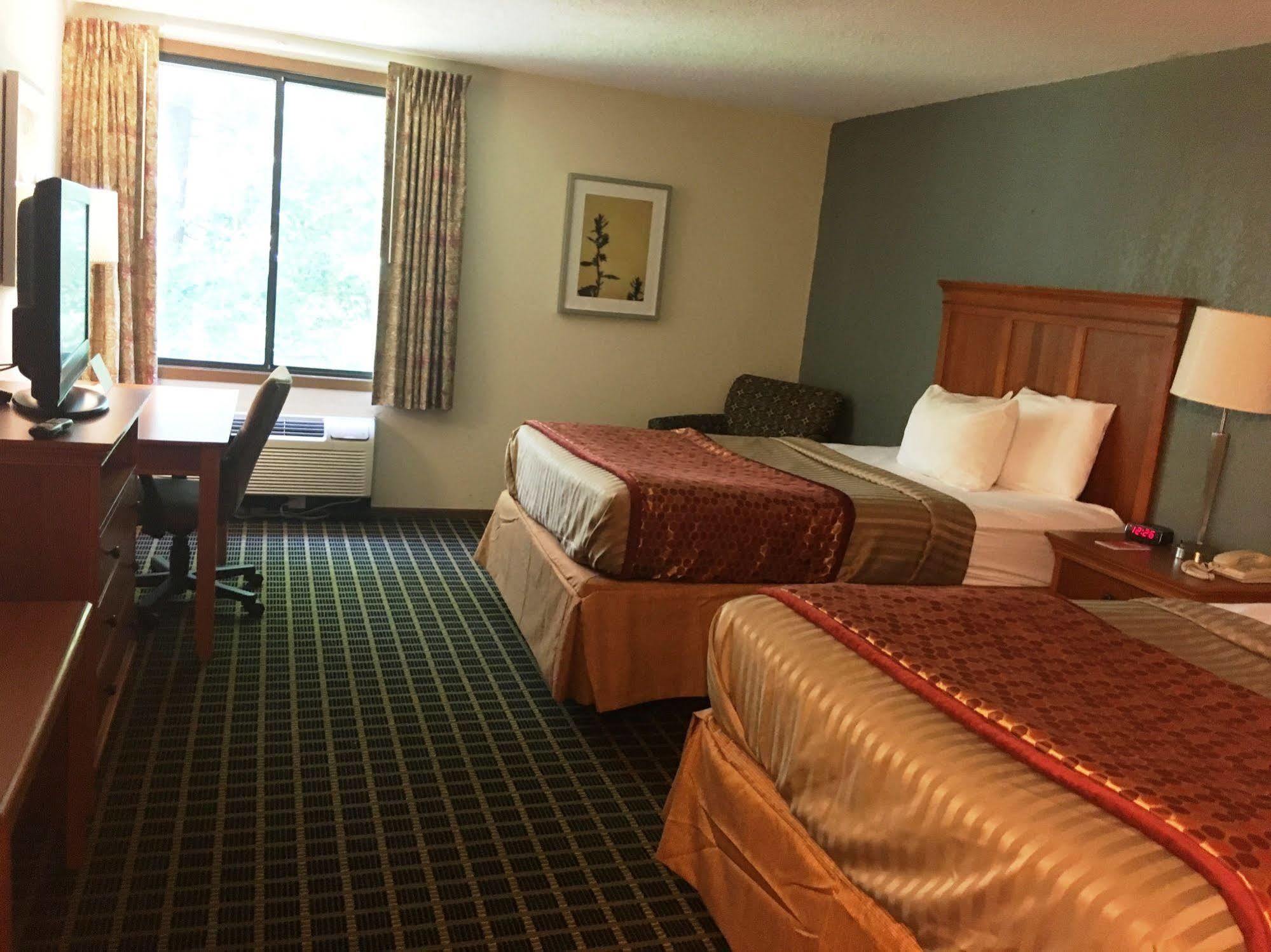 University Inn & Suites Stevens Point Eksteriør billede