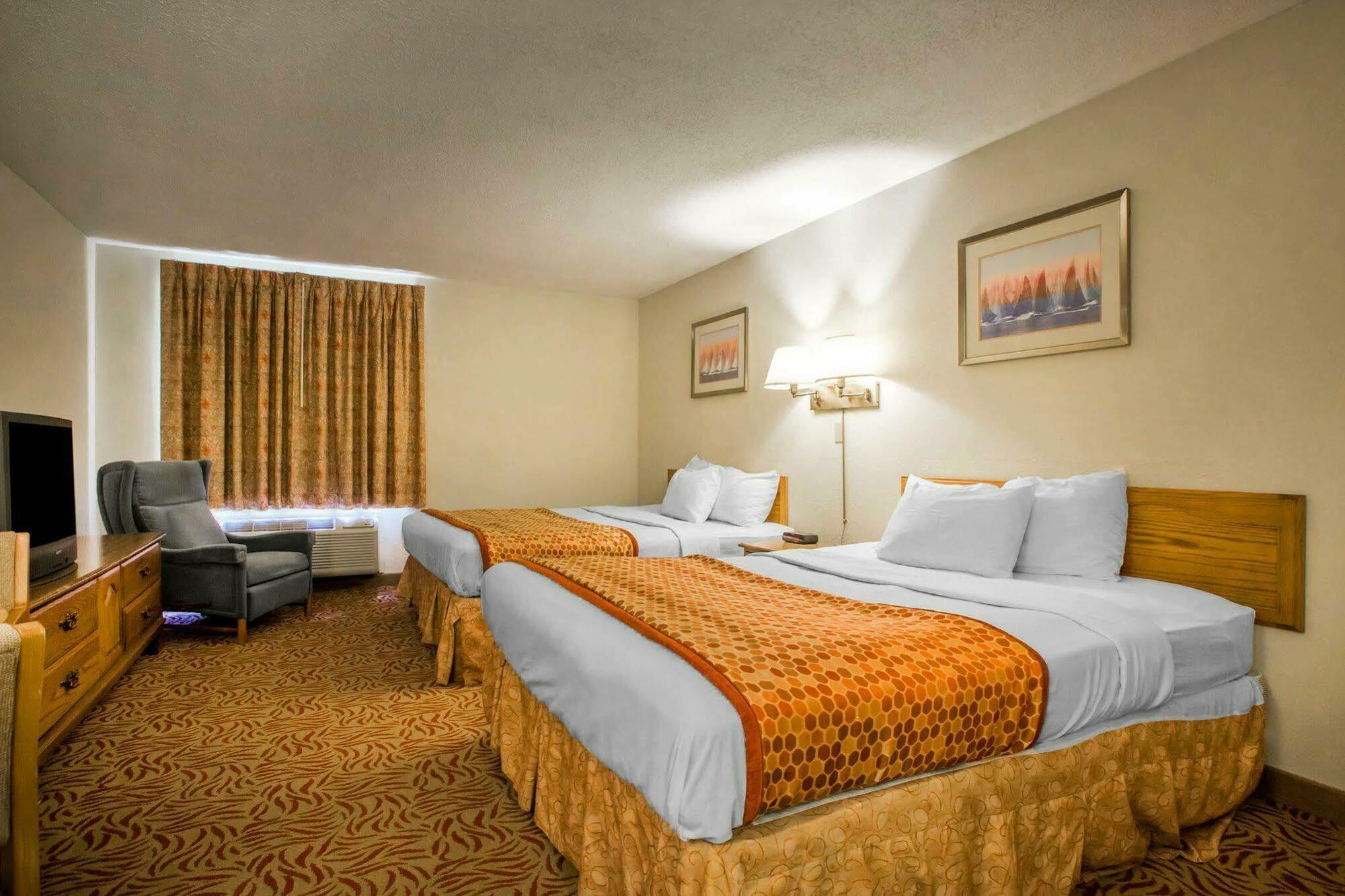 University Inn & Suites Stevens Point Eksteriør billede